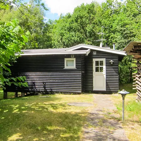 بيت للعطل In Aakirkeby With Wifi